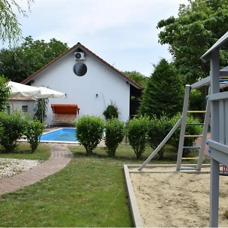 Apartment- Andrew 4 Apartman Siófok